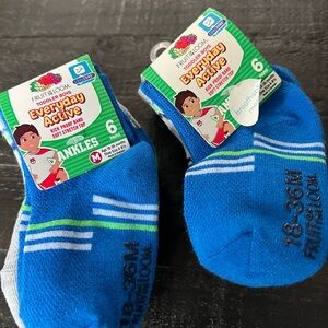 Fruit of the loom socks toddler boys size 18/36 months shoes size 4- 8 1/2 (2)